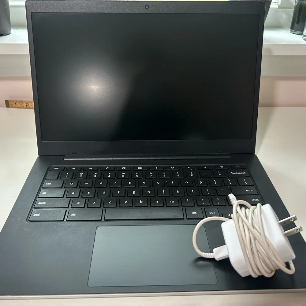 Samsung Galaxy Chromebook Go